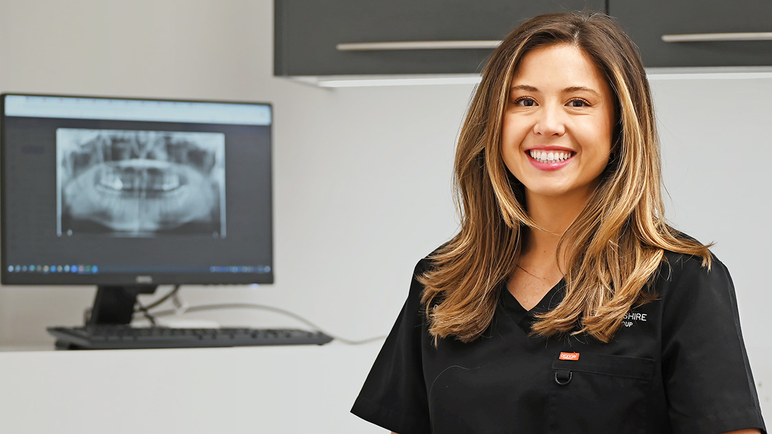 New Year New Smile: Your Guide to Veneers in Hertford & Ware